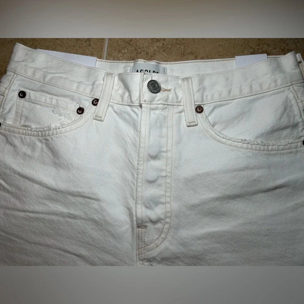 NWT🌷(26) Agolde Parker Denim Long White Shorts - Size 26